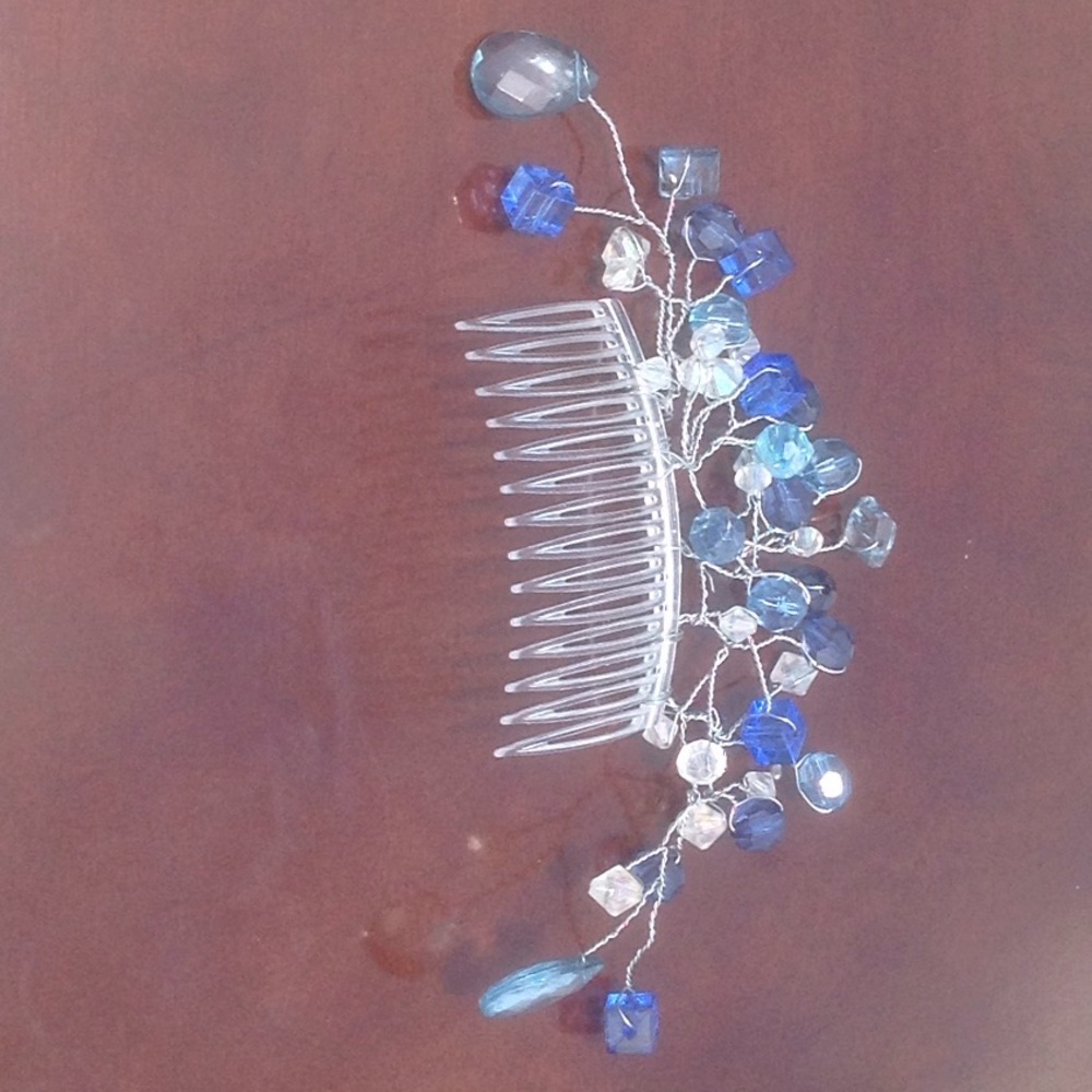 Crystal Blue Hair comb